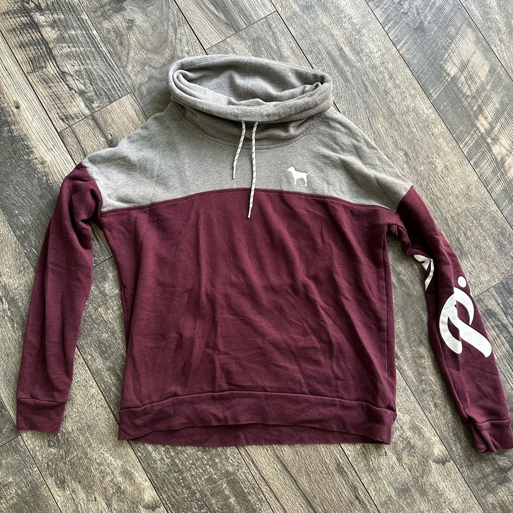 PINK Sweatshirt
